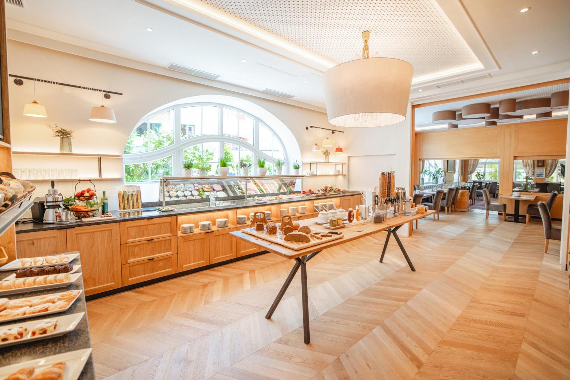 Hotel Krone Mondsee Exterior foto